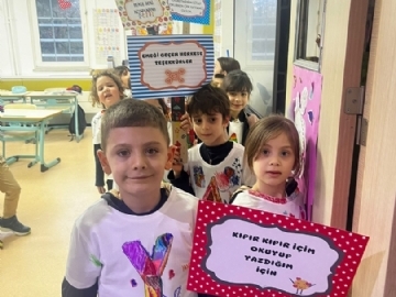 1.SINIF ÖĞRENCİLERİMİZ OKUYOR VE YAZIYOR